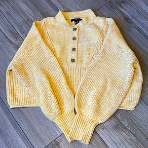 🎄 FOREVER 21 Cropped Yellow Sweater, Sz M